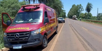 Pedestre morre ao ser atropelado por caminhão carregado de ração em MS