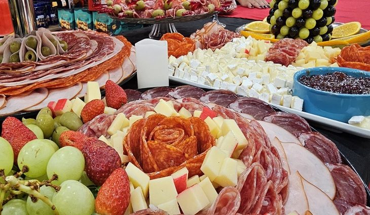 Procon-MS encontra variação de preços em itens de ceia de Natal