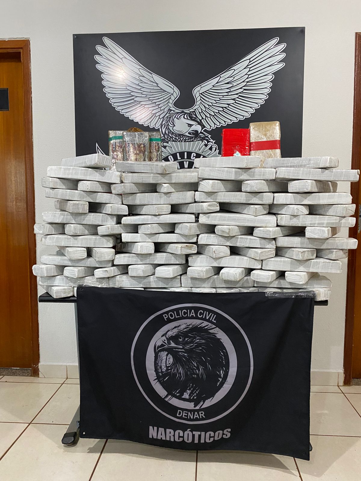 Caminhoneiro é flagrado com 100 kg de maconha na BR-262 e acaba preso em Campo Grande