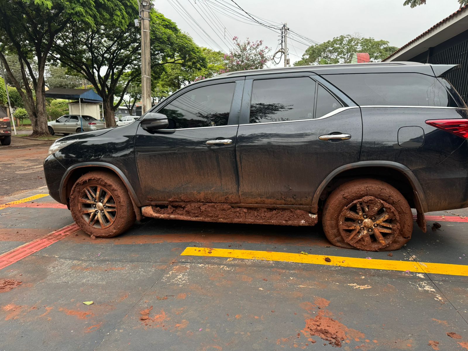 Polícia Civil desarticula quadrilha de furtos de veículos de luxo em Dourados