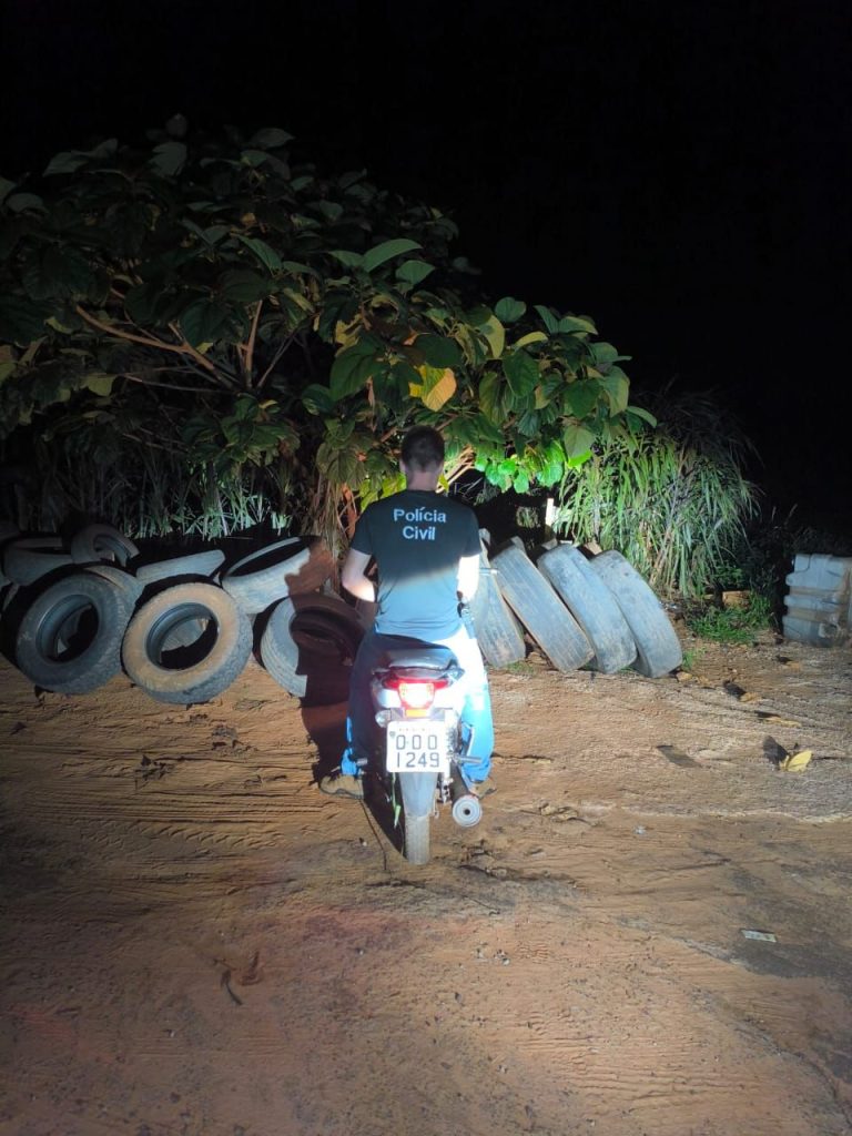Moto furtada é recuperada pela polícia em Mundo Novo
