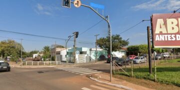 Motociclista fica gravemente ferido em acidente de trânsito em Campo Grande