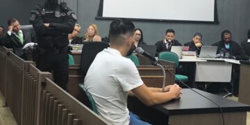 Vídeo: frio, padrasto de Sophia assume ‘correções’ mas nega acusações de estupr0 e homcídio