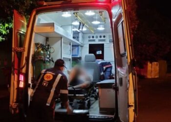 Homem é gravemente ferido a facadas após discussão em Dourados