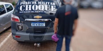 Idoso furta corrente, bota no prego e acaba preso na Capital 