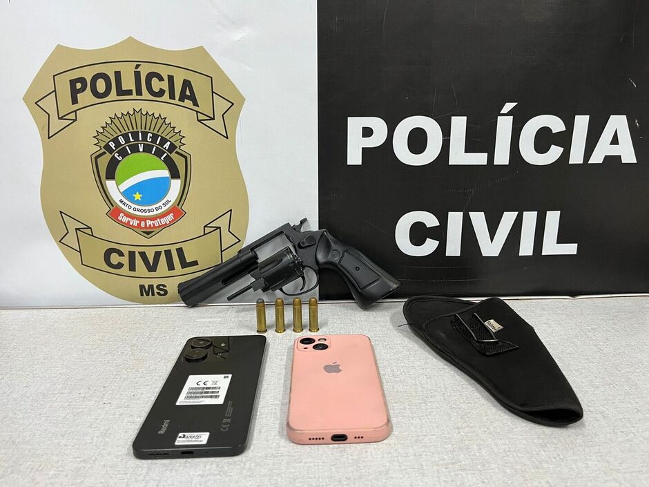 Casal é preso em flagrante com arma ilegal em Campo Grande
