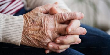 Idosa de 80 anos é resgatada em situação de abandono em Campo Grande