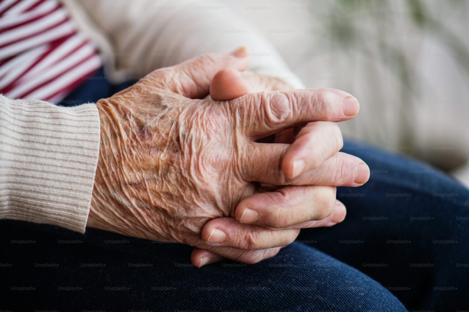 Idosa de 80 anos é resgatada em situação de abandono em Campo Grande