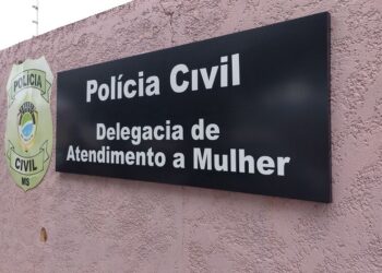 Mulher fica ferida após parceiro arremessar bicicleta em Três Lagoas