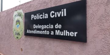 Mulher fica ferida após parceiro arremessar bicicleta em Três Lagoas