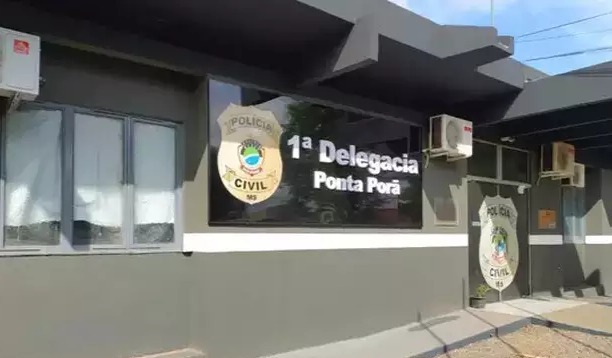 Homem é agredido pela esposa após ser flagrado traindo em Ponta Porã