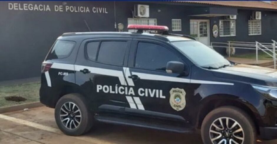 Mãe denuncia escola por trancar filho autista em sala durante passeio