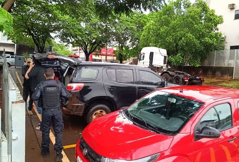 Polícia prende homem que armazenava material de abus0 infantil em Dourados