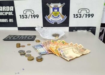 Guarda municipal de Dourados detém jovem com drogas e dinheiro no Jardim Itália