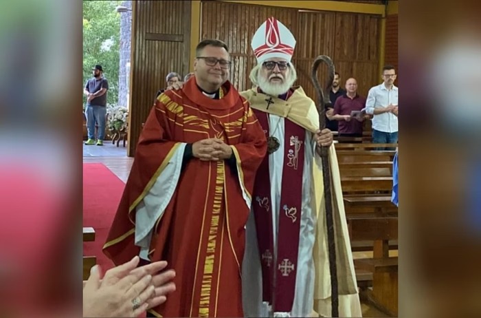 Ordenação de primeiro sacerdote homossexual na Igreja Episcopal Anglicana de Caxias do Sul