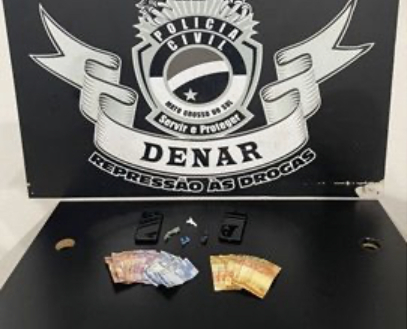 Dois são presos ao serem flagrados vendendo drogas na Vila Palmira