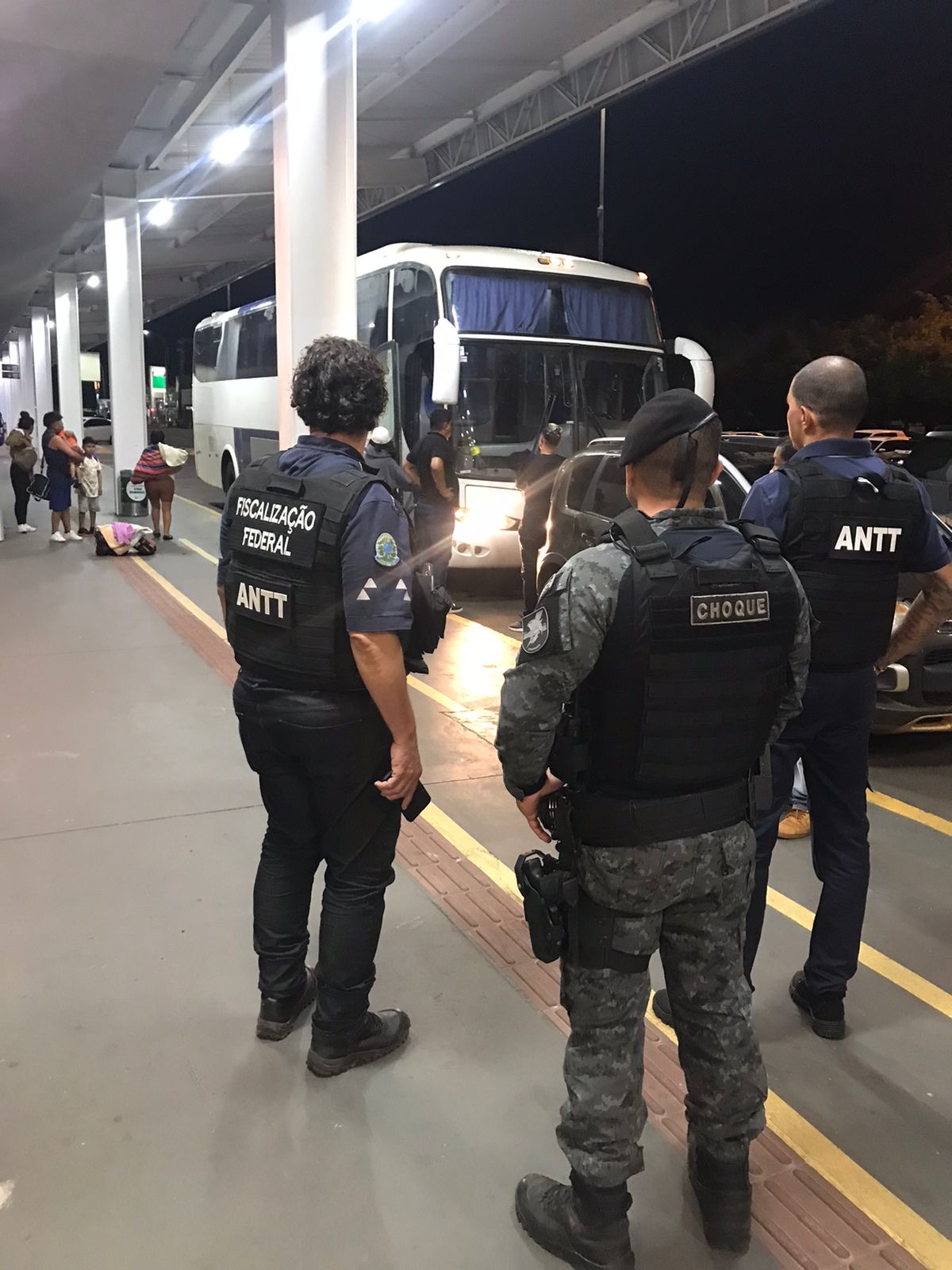 71 Bolivianos são resgatados em cárcere numa casa em Campo Grande; PF investiga o caso 