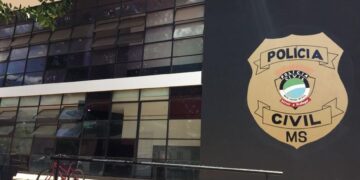 Mulher é presa por esfaquear homem em Corumbá