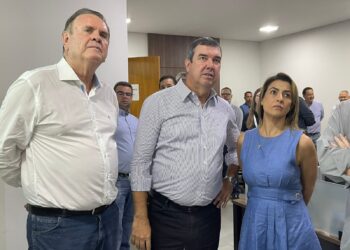 Com Riedel, senadora Soraya participa de entrega de veículos e posse de novos concursados da IAGRO