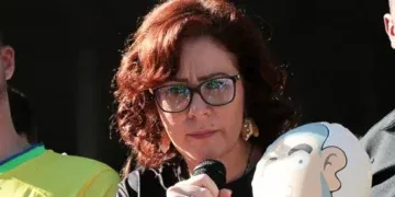 Carla Zambelli tem mandato cassado pelo TRE-SP