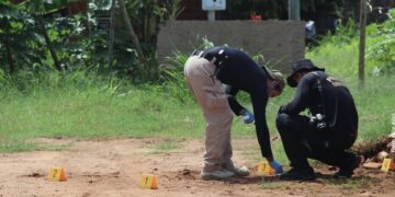 Homem é morto a tiros na frente da esposa no Centro Oeste