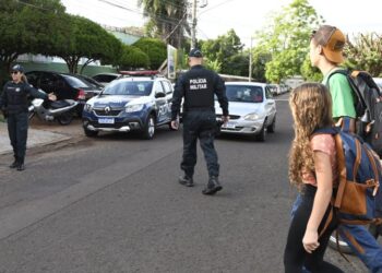 Detran-MS alerta para cuidados no transporte de crianças durante o retorno às aulas