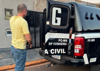 Mulher de 21 anos é presa em flagrante por extorsão em Nova Andradina