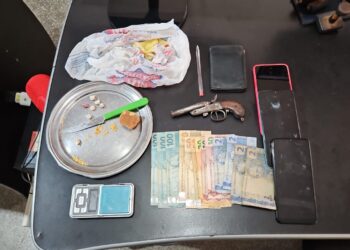 Polícia Civil prende suspeito de tráfico de drogas e apreende arma de fogo em Paranaíba