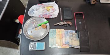 Polícia Civil prende suspeito de tráfico de drogas e apreende arma de fogo em Paranaíba