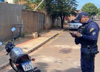 Força tarefa da Agetran e GCM prende moto com placa clonado e mais de 160 de multas 