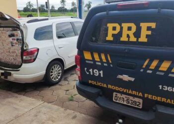 PRF apreende 25 mil maços de cigarros contrabandeados em Bataguassu