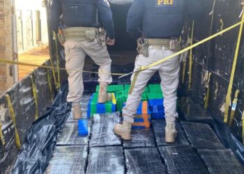 PRF apreende mais de 2 toneladas de maconha em Eldorado