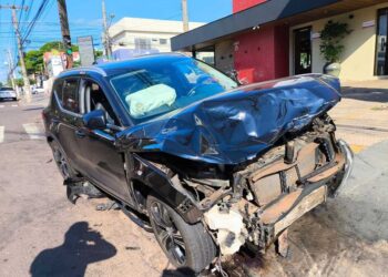 Motociclista fica gravemente ferido em acidente com motorista supostamente embriagado em Campo Grande