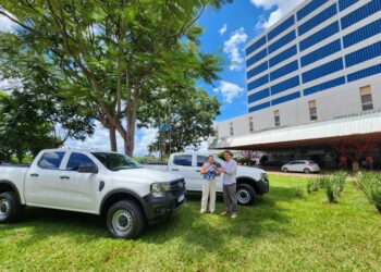 HRMS recebe novos veículos para fortalecer logística e atendimento à saúde