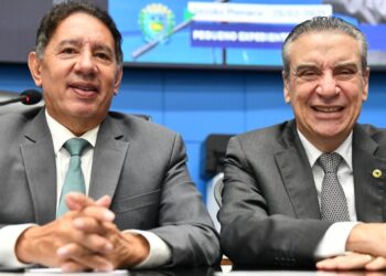Gerson Claro e Paulo Corrêa solicitam pavimentação da MS-289, entre Amambai e Juti