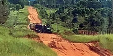 Adolescente é atropelado por caminhão boiadeiro em Santa Rita do Pardo