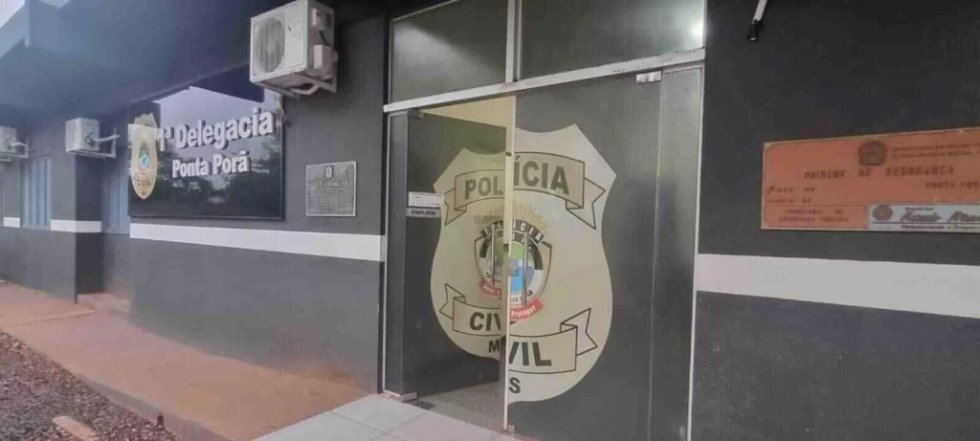 Mulher é presa em flagrante após esfaquear marido em Ponta Porã