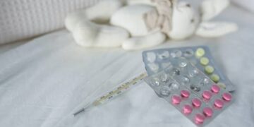 Menino de 4 anos morre após ingerir medicamentos controlados do pai em acidente doméstico