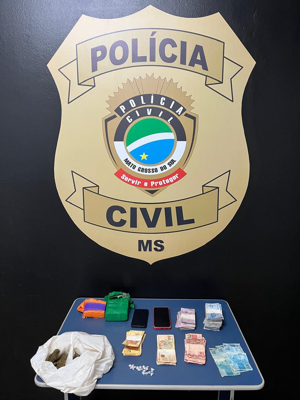 Mulher é presa em flagrante por tráfico de drogas em Mundo Novo