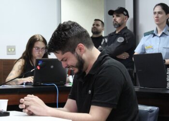 Vídeo: Estudante de medicina que matou Dani chora em audiência e defesa diz que “está sendo ameaçado”
