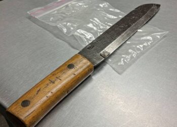 Homem é preso em Corumbá após ameaçar populares com facão