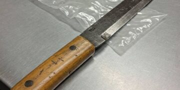 Homem é preso em Corumbá após ameaçar populares com facão