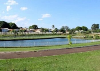 Jovem indígena morre afogado em lago proibido no Parque Sucupira, em Naviraí