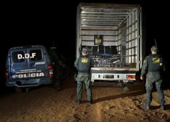 Veículo furtado em São Paulo é recuperado com mais de 1,5 tonelada de maconha em Tacuru