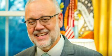 EUA declaram embaixador da África do Sul persona non grata