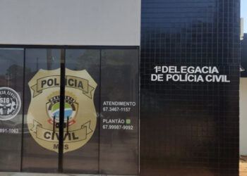 Homem forja roubo de veículo e é indiciado por estelionato e comunicação falsa de crime em MS