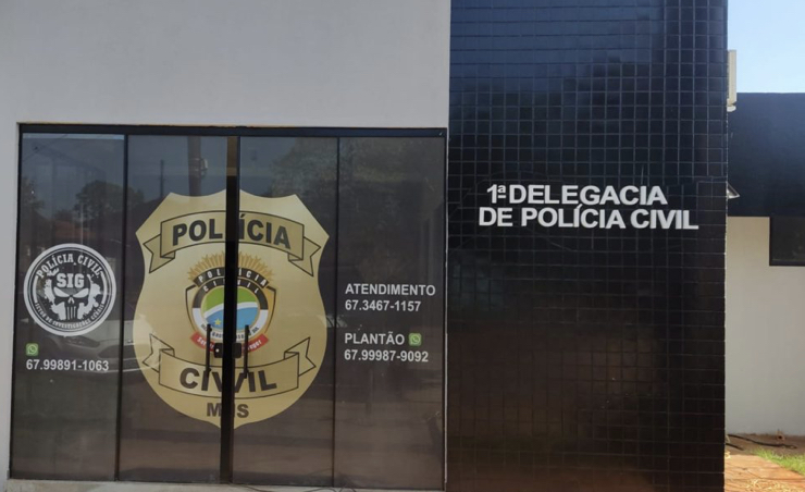 Homem forja roubo de veículo e é indiciado por estelionato e comunicação falsa de crime em MS