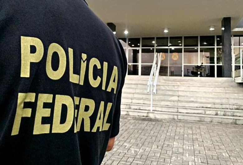 Polícia Federal apreende 135 kg de maconha que saiu de MS e prende motorista em São José do Rio Preto