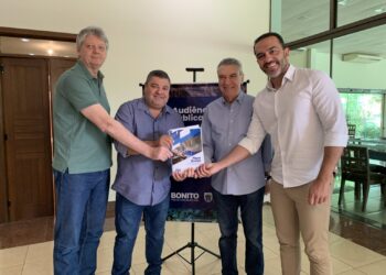 Em Bonito, Paulo Corrêa cobra aplicação da Lei das Águas Cristalinas