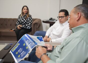 Presidente da Câmara debate demandas do comércio varejista com líderes do setor